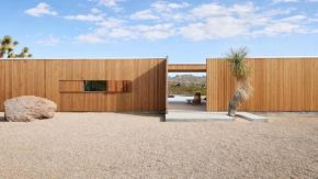 Landing House Joshua Tree l Modern Pavilion l Pool